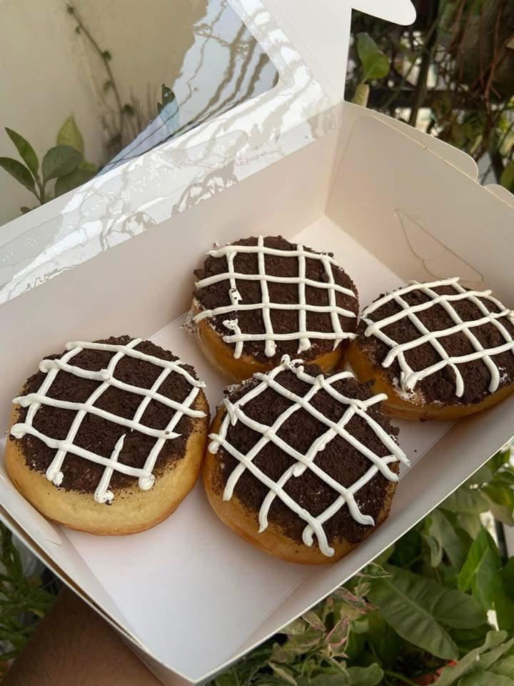 Oreo Cheesecake Doughnut